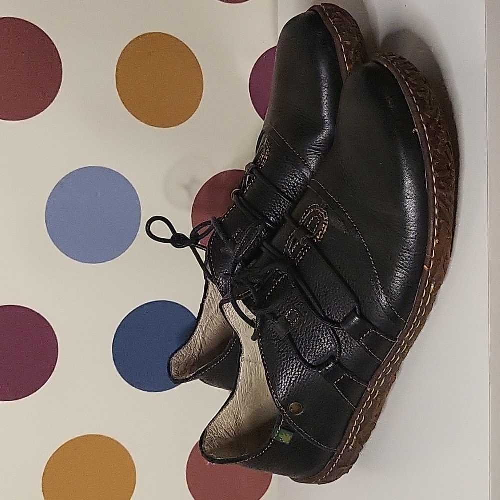 EL Naturalista real leather shoes size